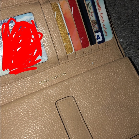 Michael Kors Wallet - Picture 4 of 4